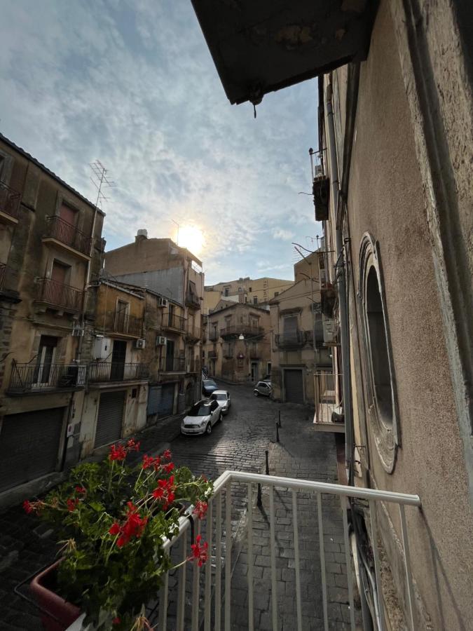 Ferienwohnung Casa Di Giovi Caltagirone Exterior foto